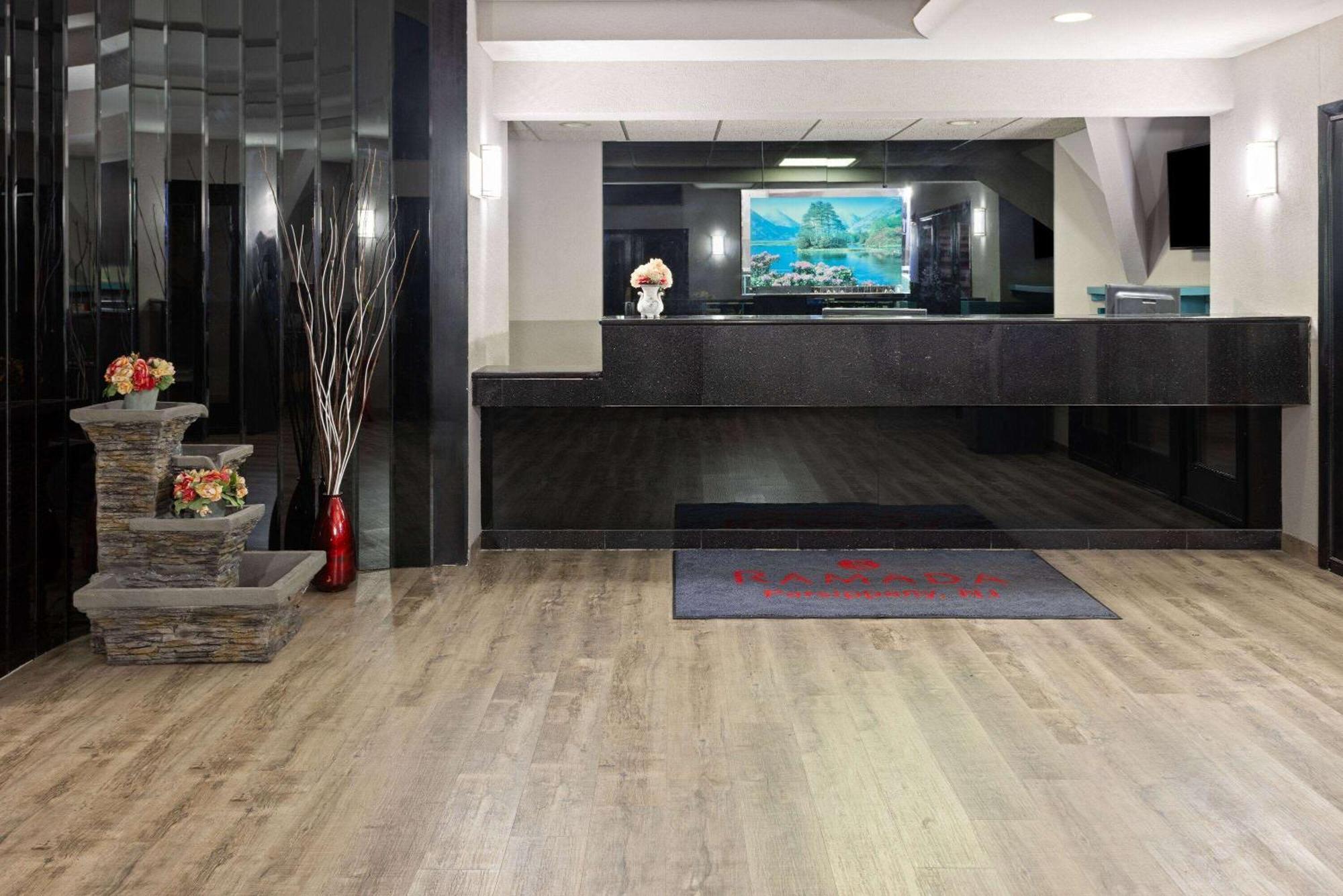 Ramada By Wyndham Parsippany Ξενοδοχείο Εξωτερικό φωτογραφία