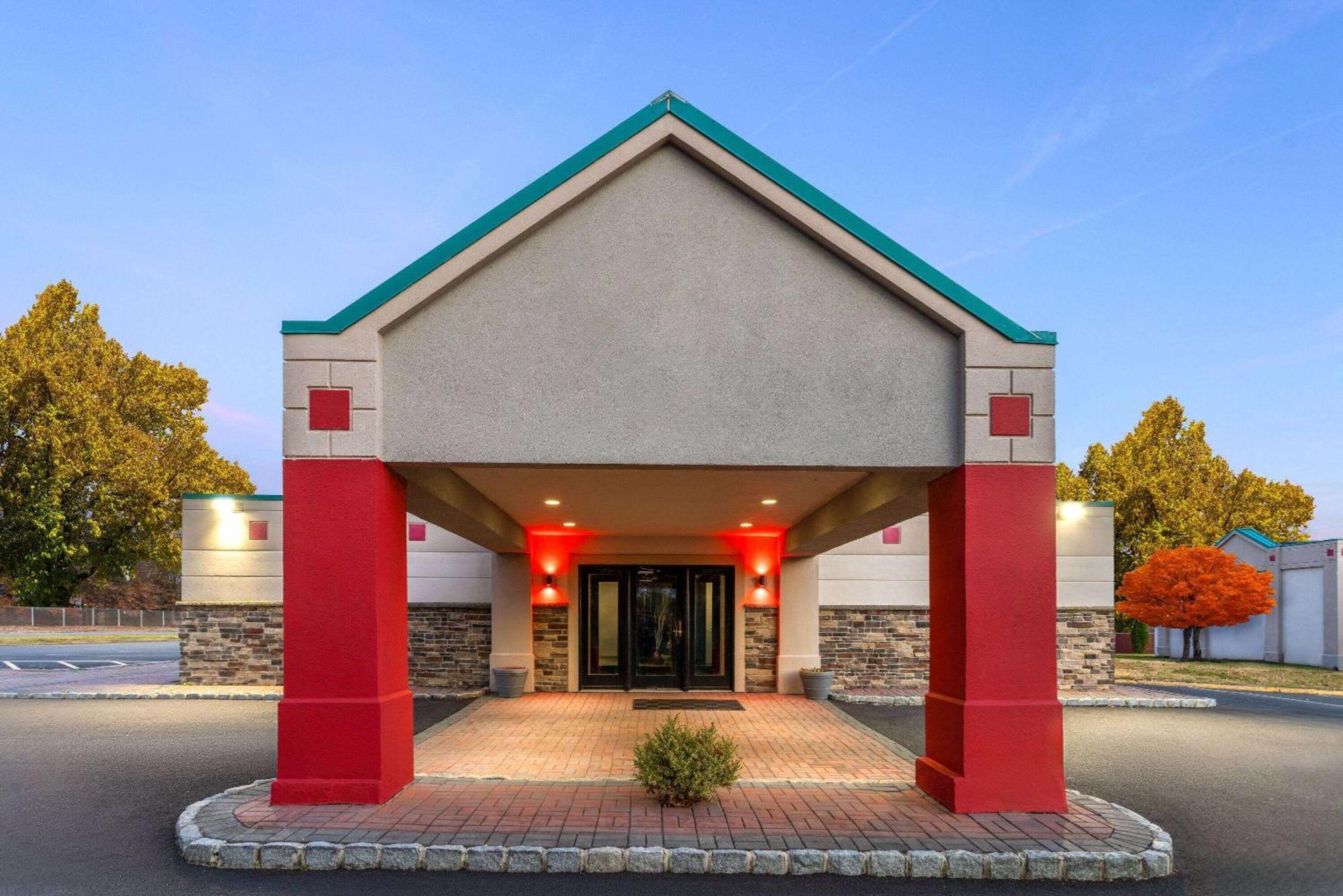 Ramada By Wyndham Parsippany Ξενοδοχείο Εξωτερικό φωτογραφία